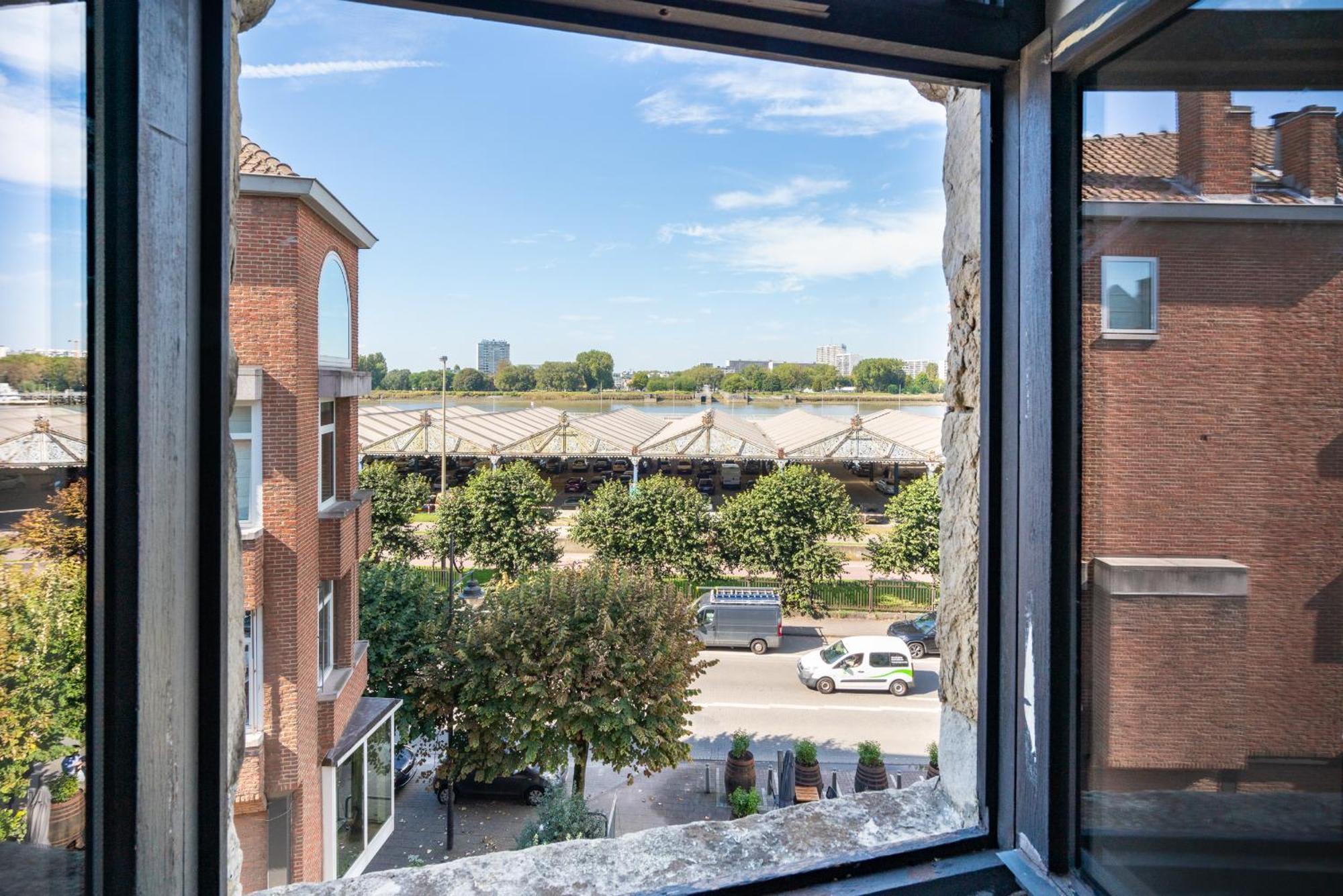 Charming Two-Bedroom River Side Apartment Antwerpia Zewnętrze zdjęcie