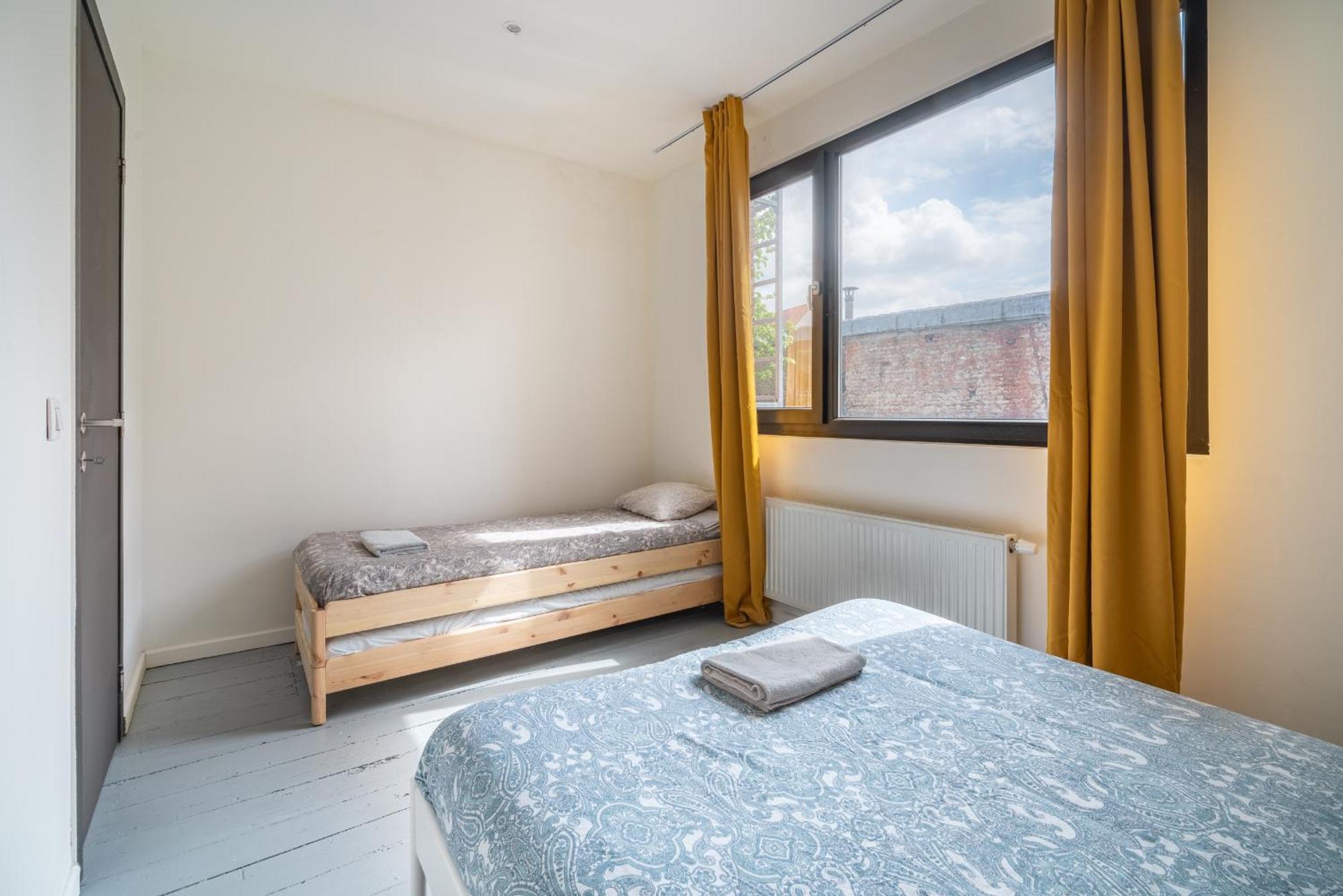 Charming Two-Bedroom River Side Apartment Antwerpia Zewnętrze zdjęcie