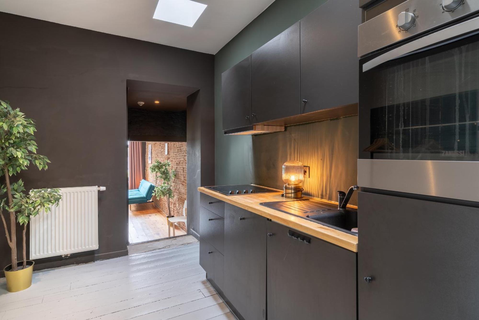 Charming Two-Bedroom River Side Apartment Antwerpia Zewnętrze zdjęcie